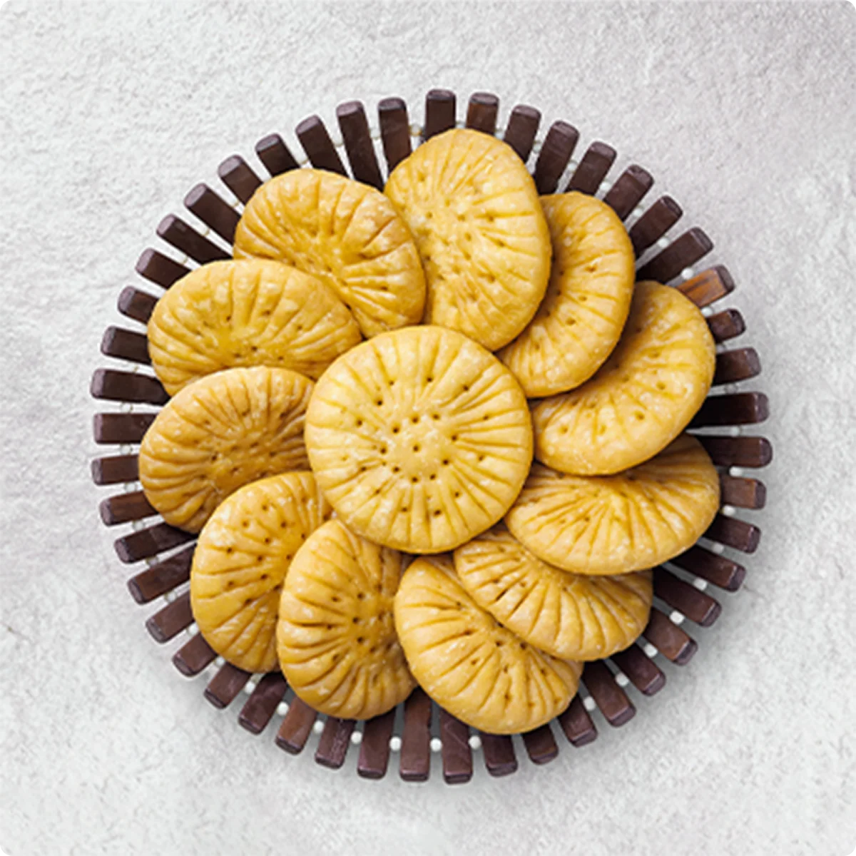 A plate of mathi